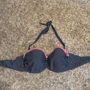 S. Oliver bikini top. Convertible- strapless, halter or standard strap.